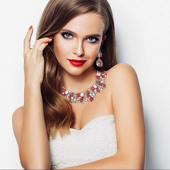 Yellow Gold with Ruby Red Austrian Crystal Chunky Necklace and Earrings Set - Picture 6 of 7